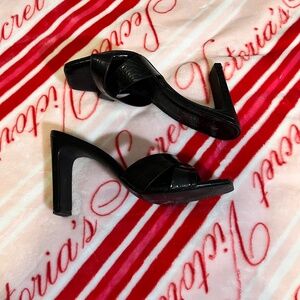 Black Croc Embossed Strappy Heeled Mules Square Toe Size 7.5